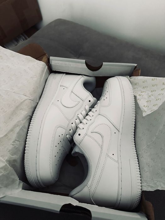 Nowe Buty Nike Air Force 1 '07 Białe R. 43