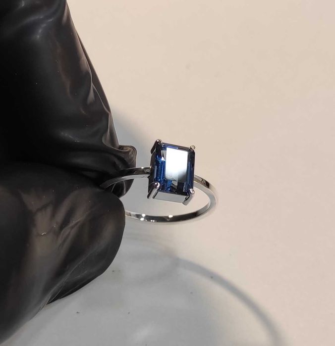 London Blue topaz w srebrze 925