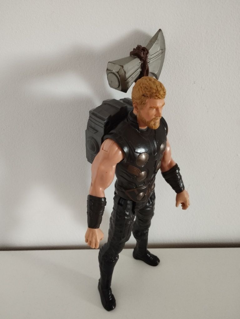 Thor com machado.