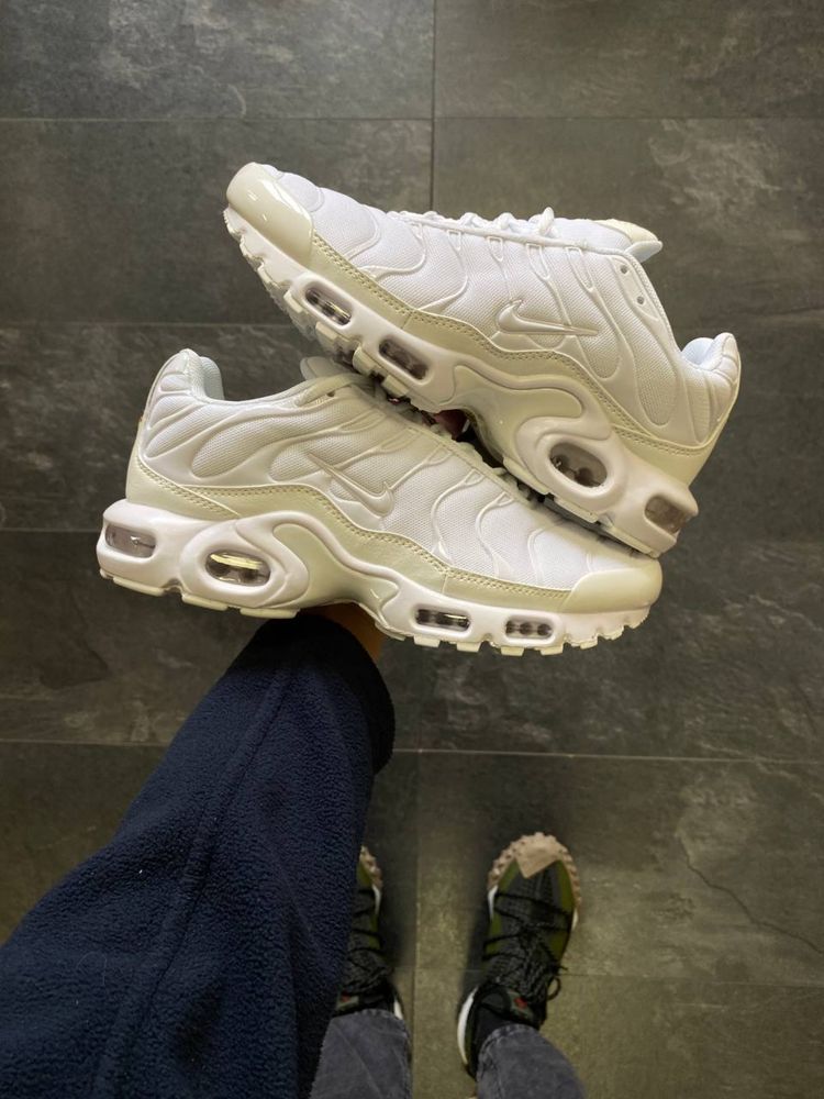 Nike Air Max Tn Plus All White,nike,air max,air max tn,найк,еир макс.