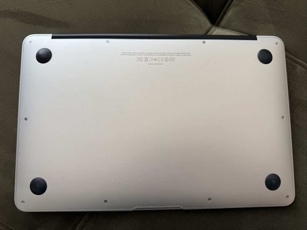Macbook AIR (11-inch, mid 2011)