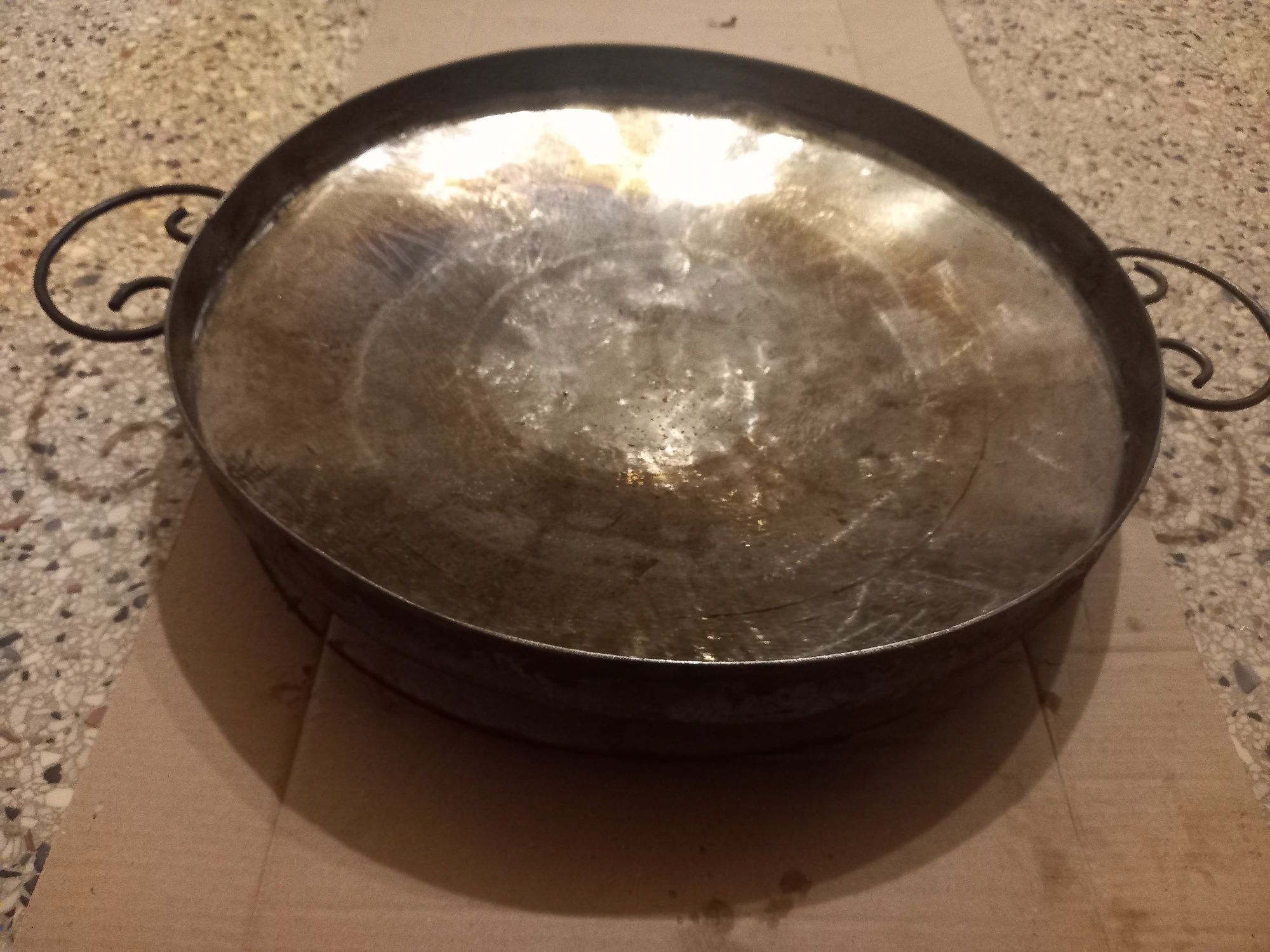 Сковорода с диска бороны настоящая, ширина 56см, вес 13.800кг