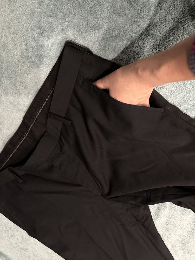 Czarne męskie klasyczne spodnie garniturowe Pierre Cardin
