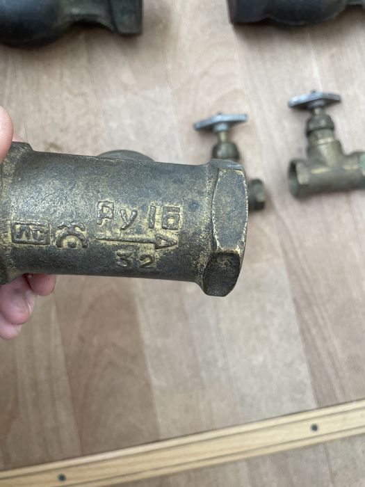 Кран вентиль чугунный,латунный Ру(16-40,16-32,16-20,10-15),новое,СССР