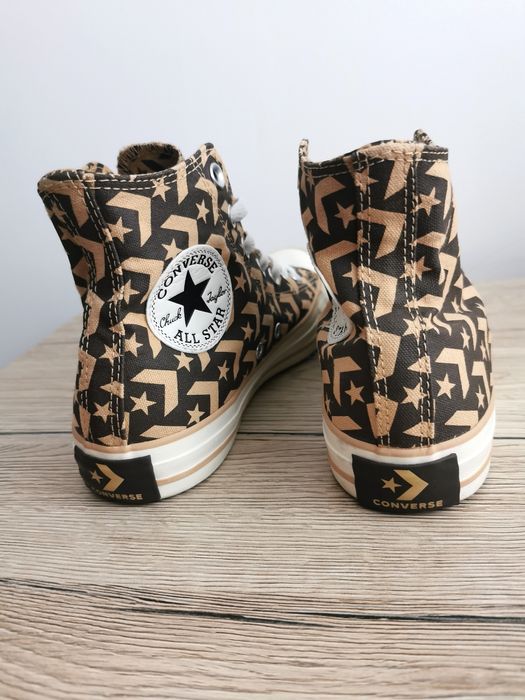 Wysokie trampki Converse sygnowane monogram beżowo brązowe 37