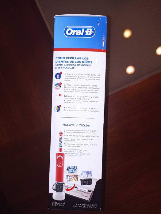 Escova de dentes elétrica Oral-B Star Wars