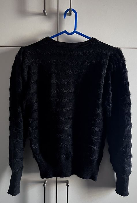 Теплий новий зимній светр в смужку пухнасту без комірця