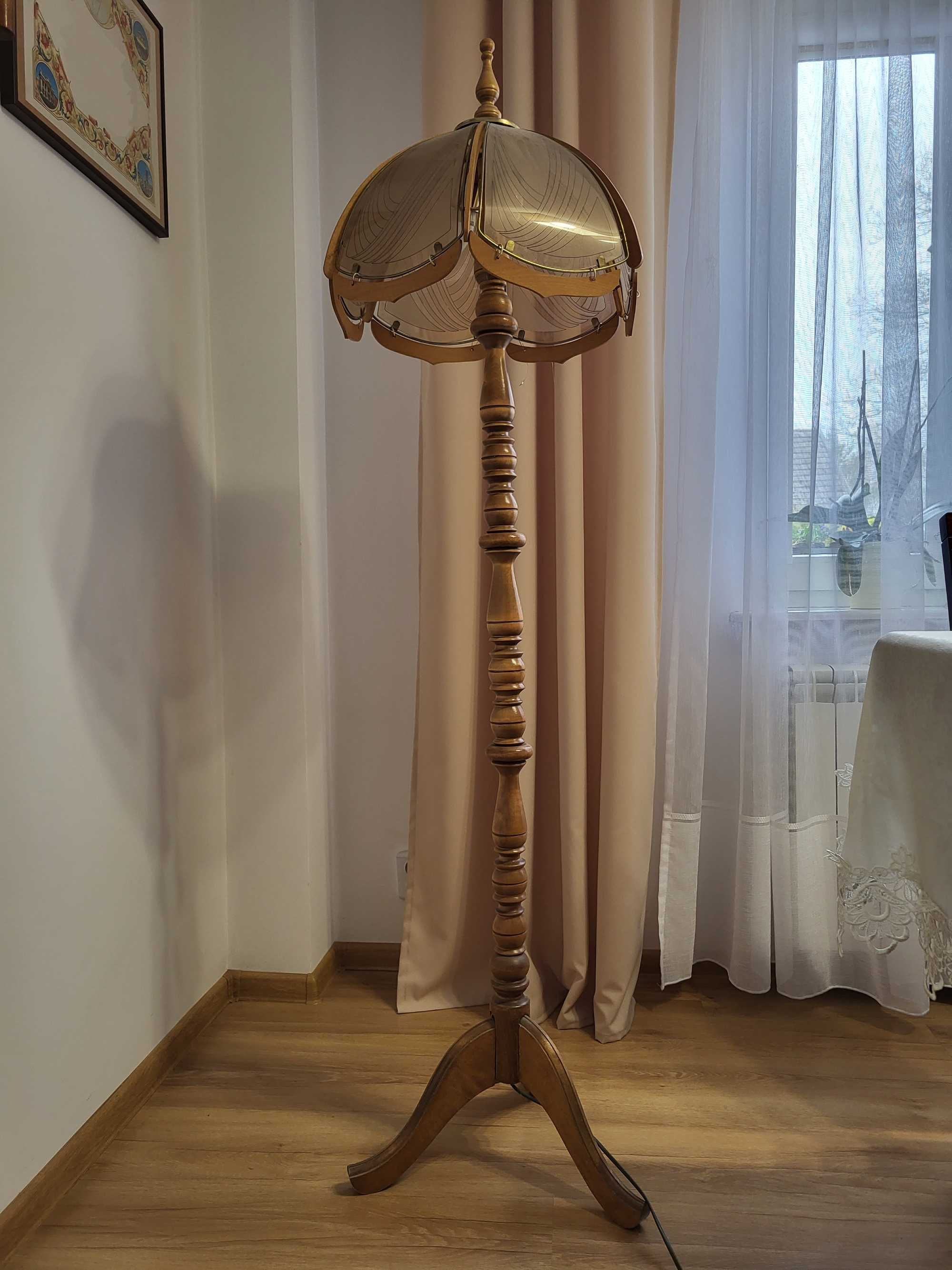 Lampa wolnostojąca