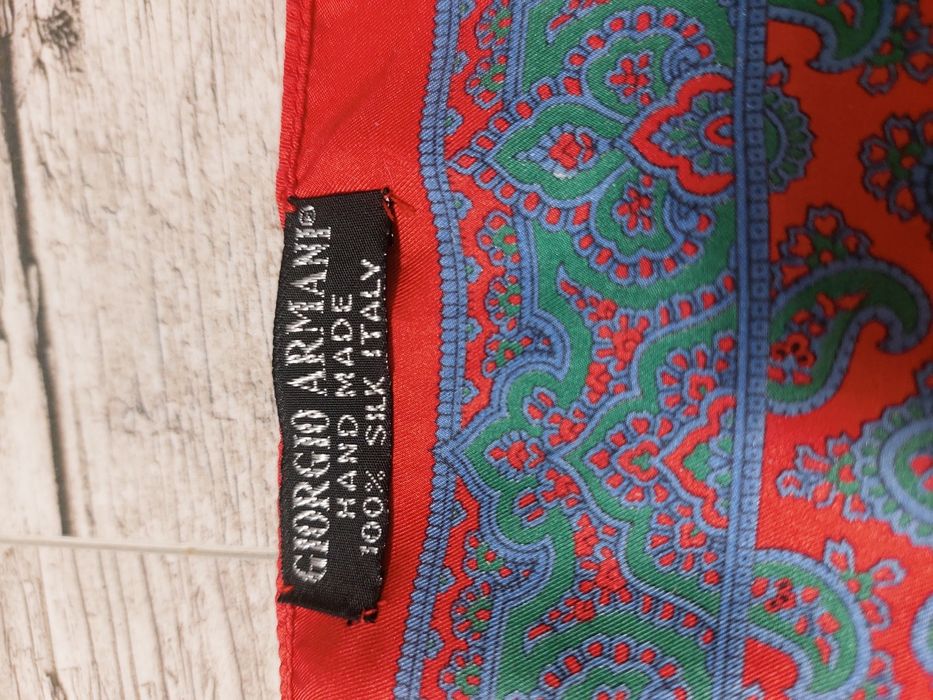 Giorgio Armani 100% шовк