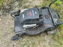 Stara kosiarka do naprawy lub na części silnik  briggs&stratton