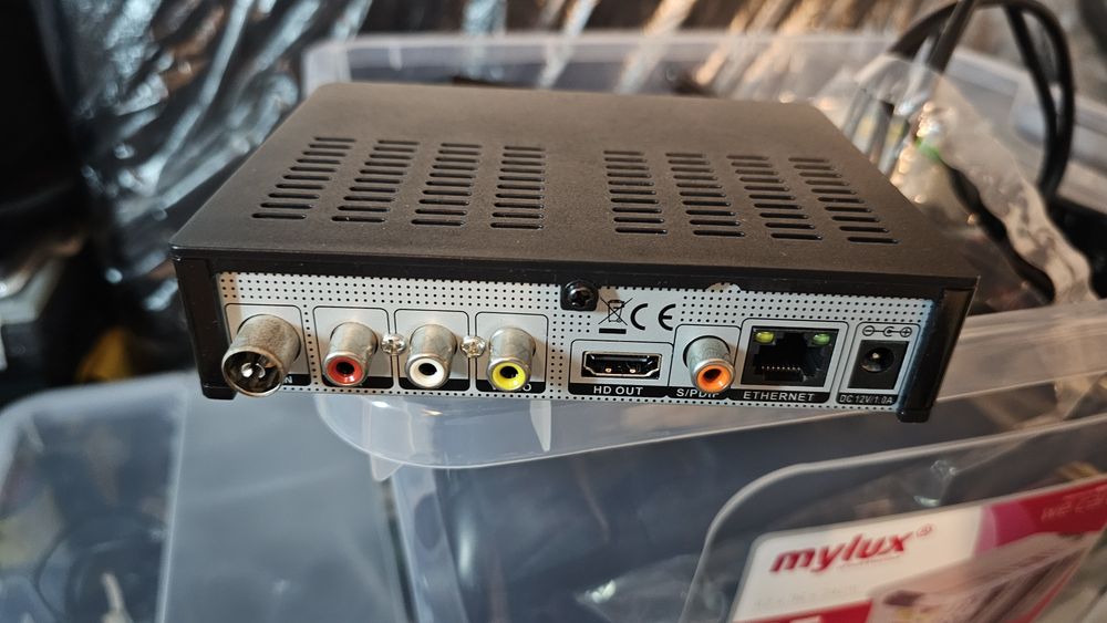 Box Cabo e Satélite Amiko