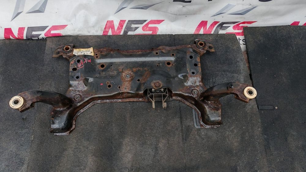 Передній підрамник ford focus mk3