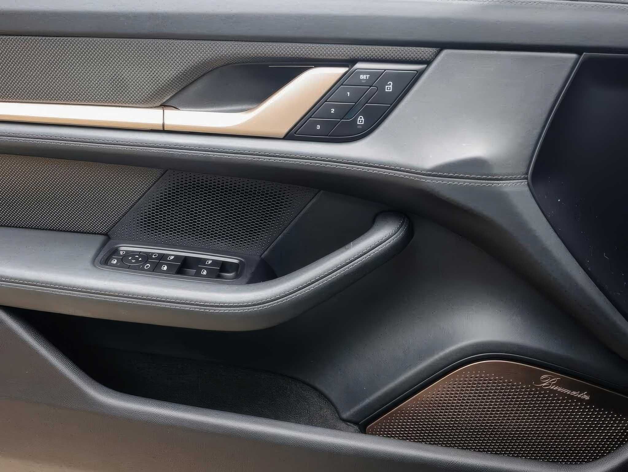2022 Porsche Taycan Turbo S Sedan