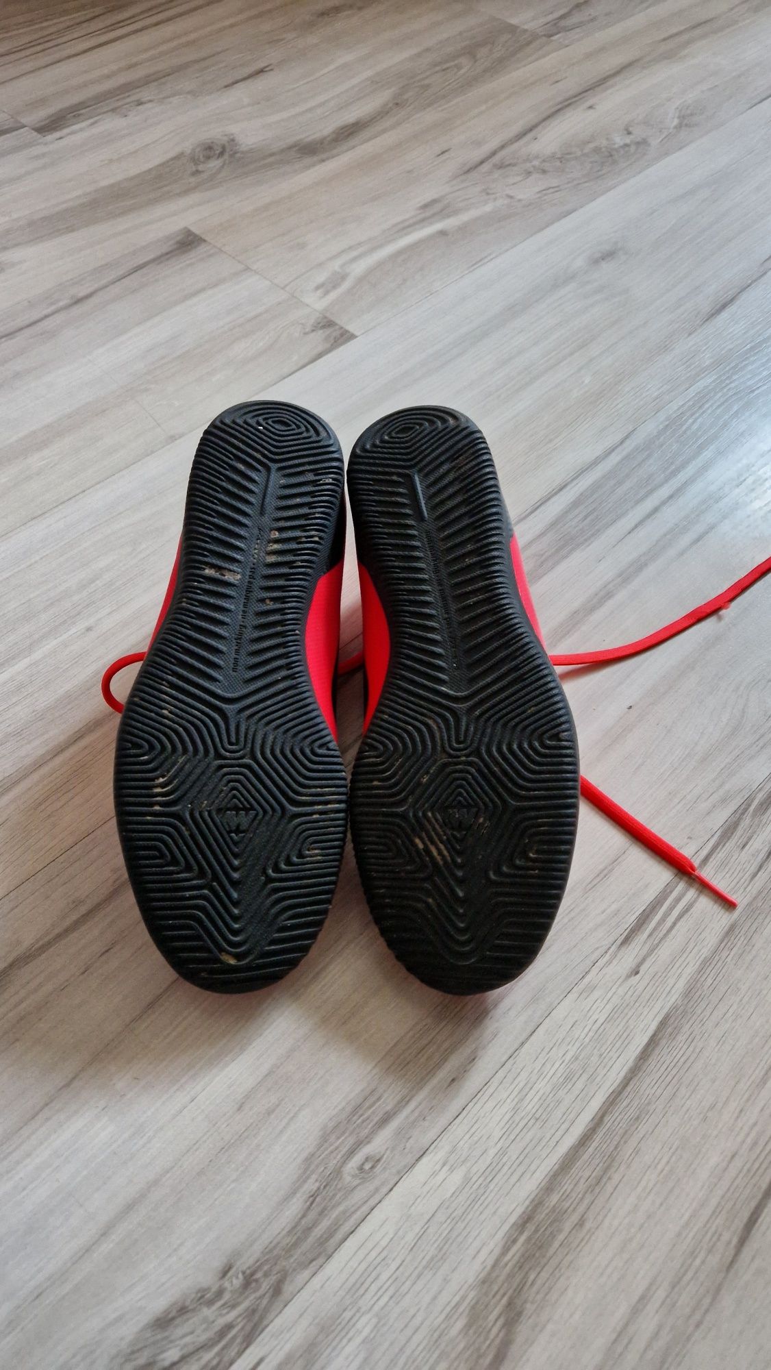 Nike Mercurial r. 40