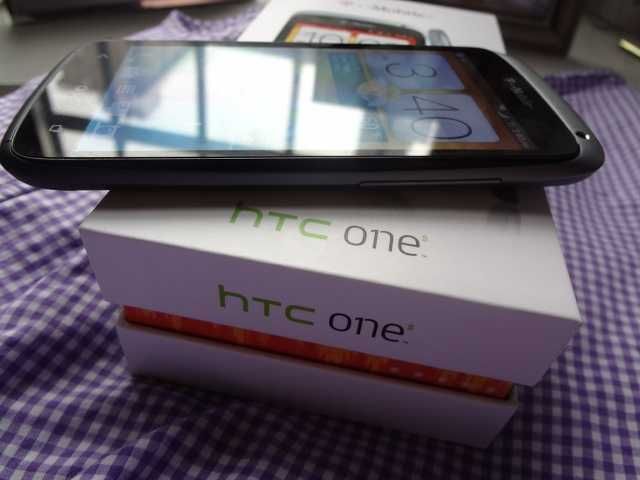 Мобильный HTC One S 16GB