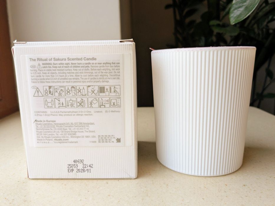 Świeca Rituals of Sakura 290g