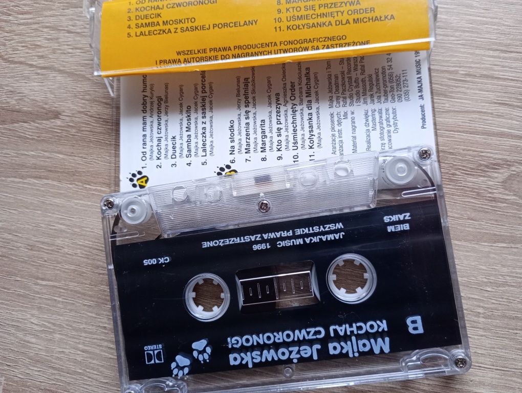 Kaseta magnetofonowa Majka Jeżowska Kochaj czworonogi