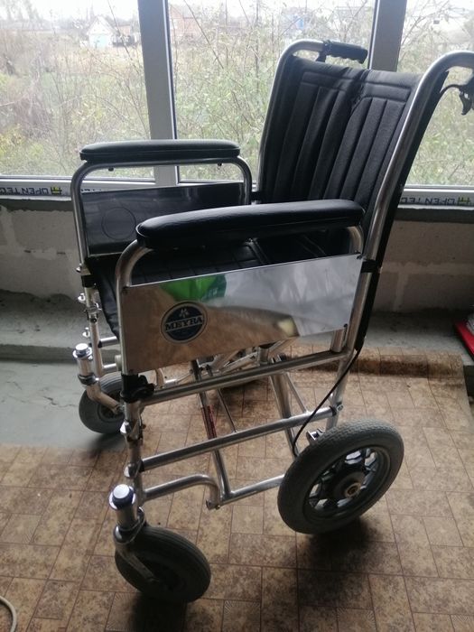 Інвалідне кресло, візок.