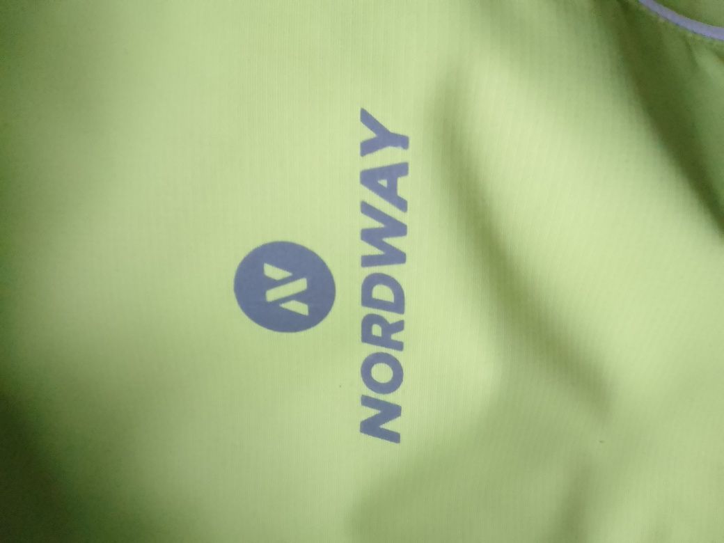 Легка,тепла жіноча куртка Nordway спортмастер