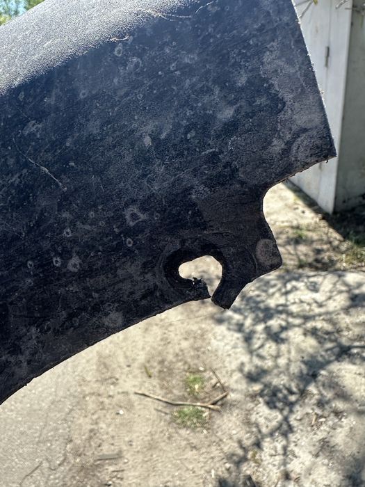 Dodge Challenger 2016 нижня частина бамперу