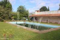 Moradia T7 em Santiago da Riba-UI com piscina e grande jardim
