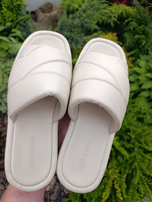 Жіночі шкіряні шльопанці Kazar, 40 розмір