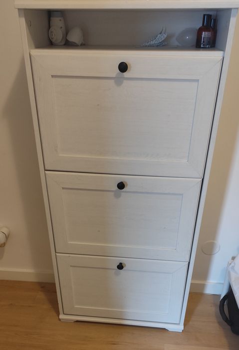 Sapateira IKEA Brusali