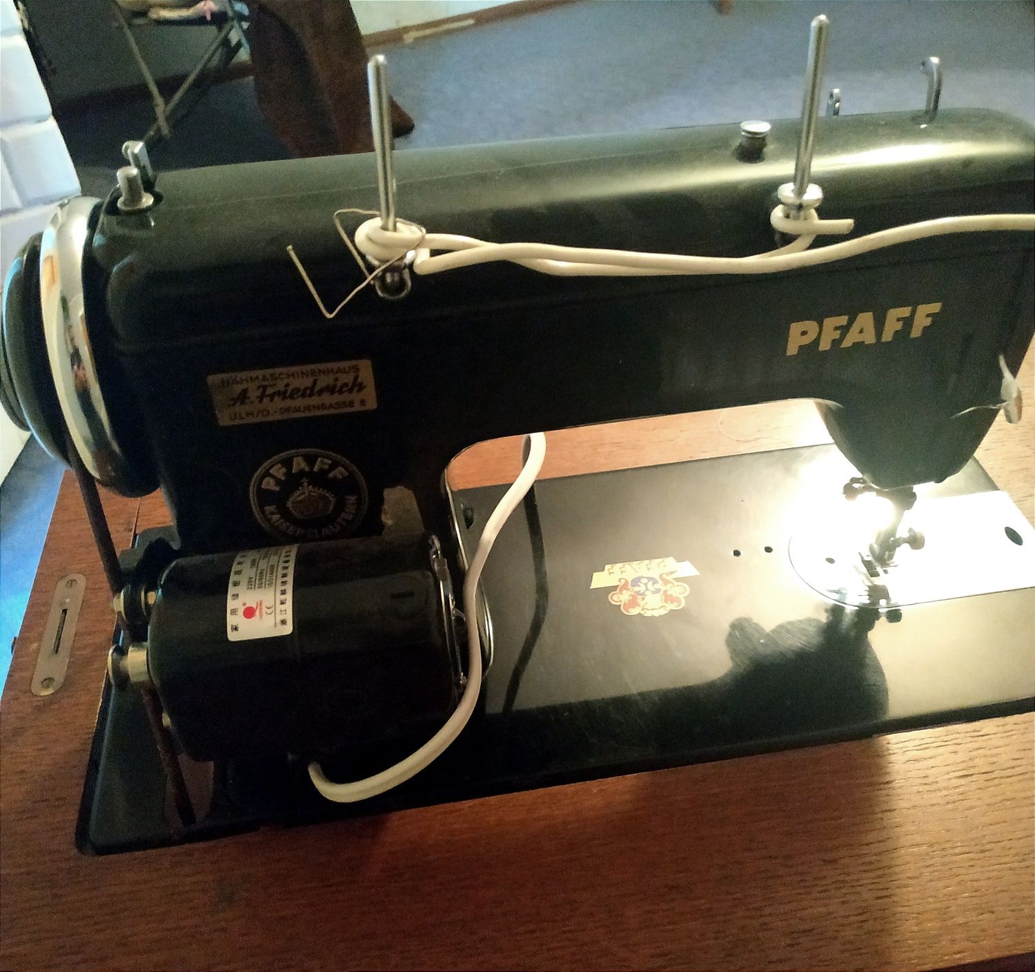 Швейная машинка PFAFF-60