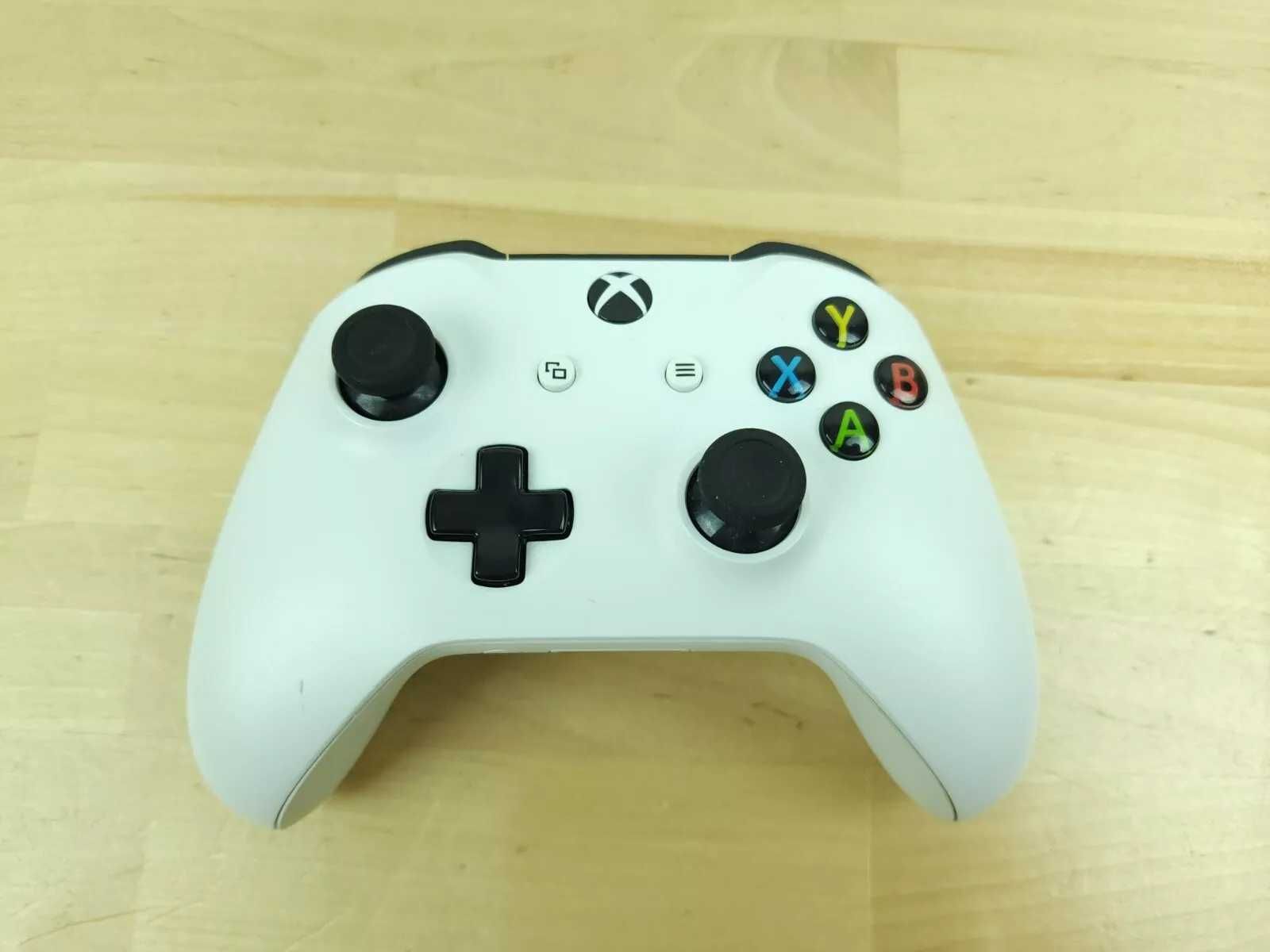 Xbox One S 500GB SSD в идеальном состоянии + 100 игр gamepass