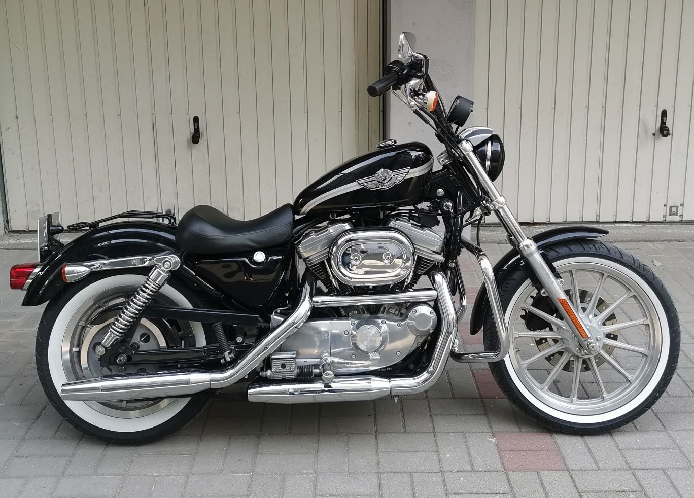 Motocykl Harley-Davidson Sportster 883 anniversary rocznik 2003