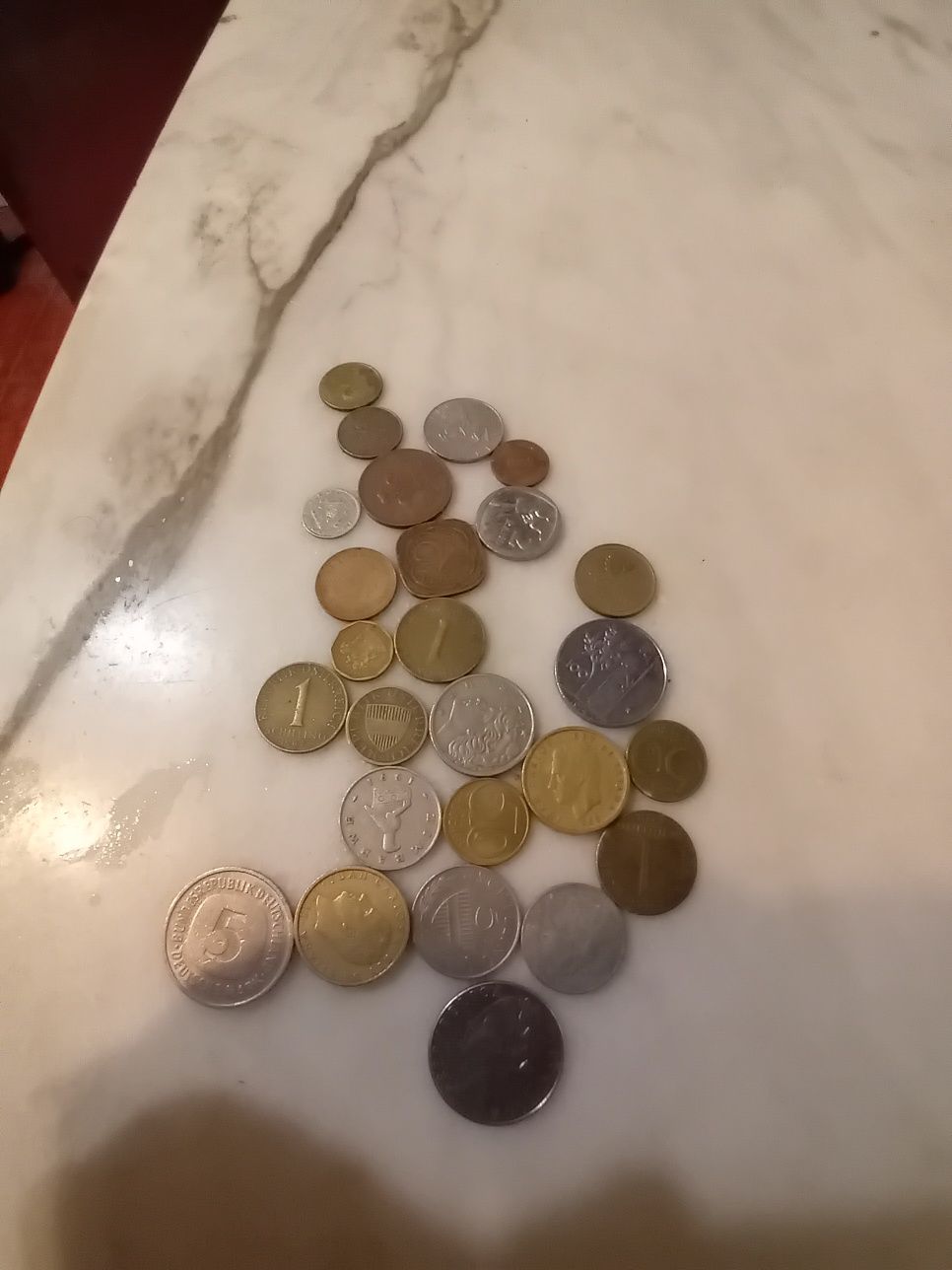 Conjunto de 26 Moedas Estrangeiras Diversas