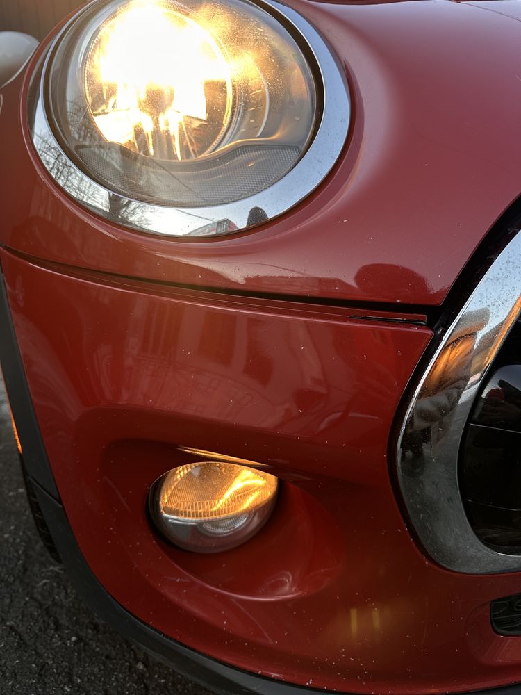 Mini Cooper hatch з панорамним дахом
