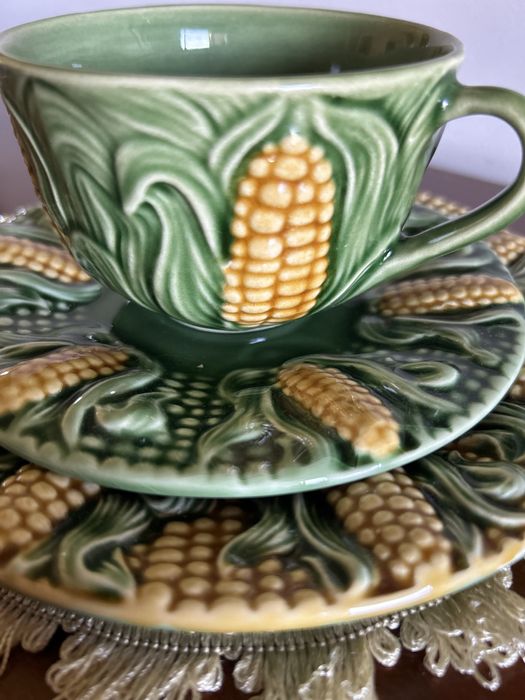 De 50,00 vendo por 40,00 Vendo completo. Bordalo Pinheiro