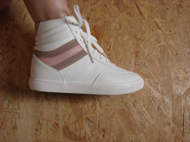 Хайтопи , високі кросівки springfield ,нові