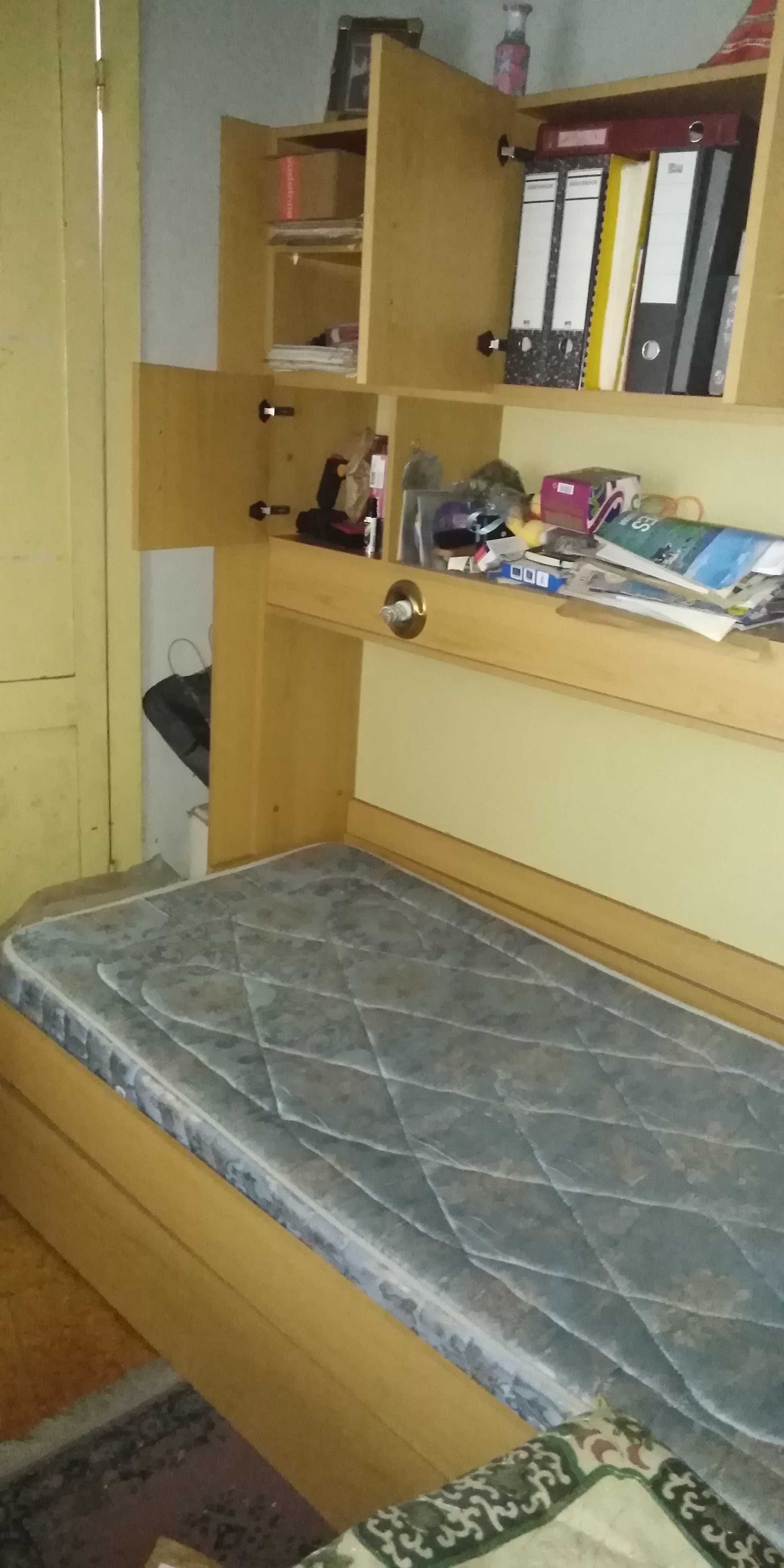 Móvel de quarto com cama e com gavetão/2ªcama  -Concelho Seixal