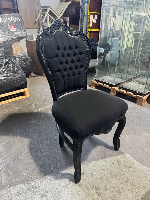 fotel w stylu barokowym