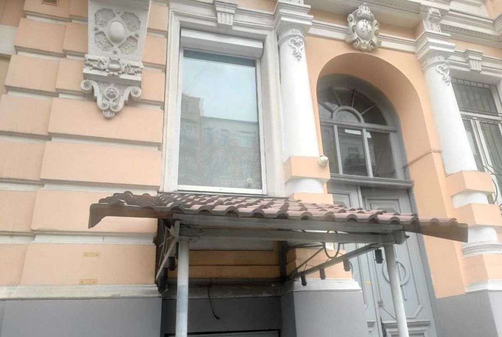 БЕЗ КОМІСІЇ. Офіс на Антоновича 23.