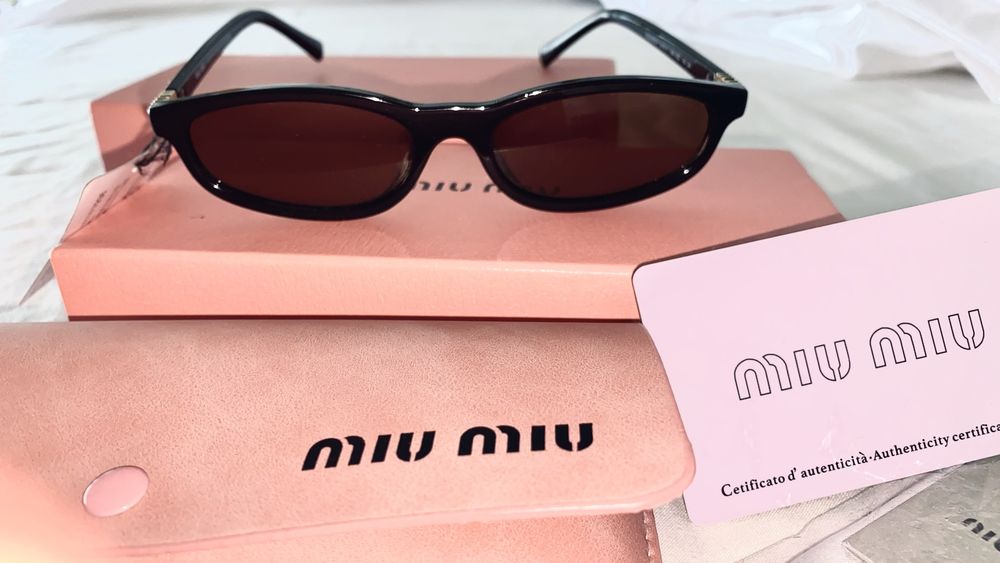 Óculos de sol Miu Miu