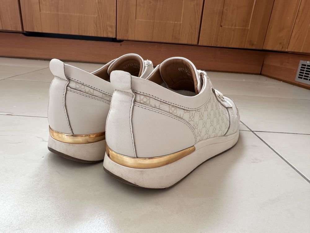Stylowe sneakersy Kazar Bahia – rozmiar 41, okazja!