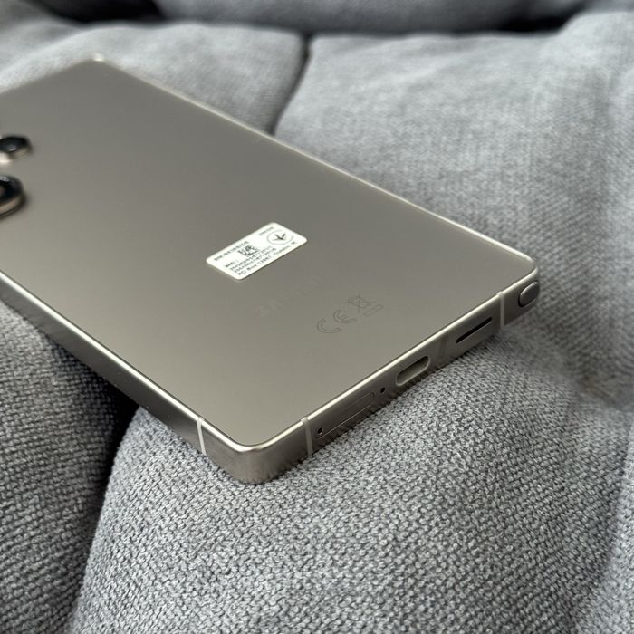 Samsung s25 Ultra 12/256 Официальный