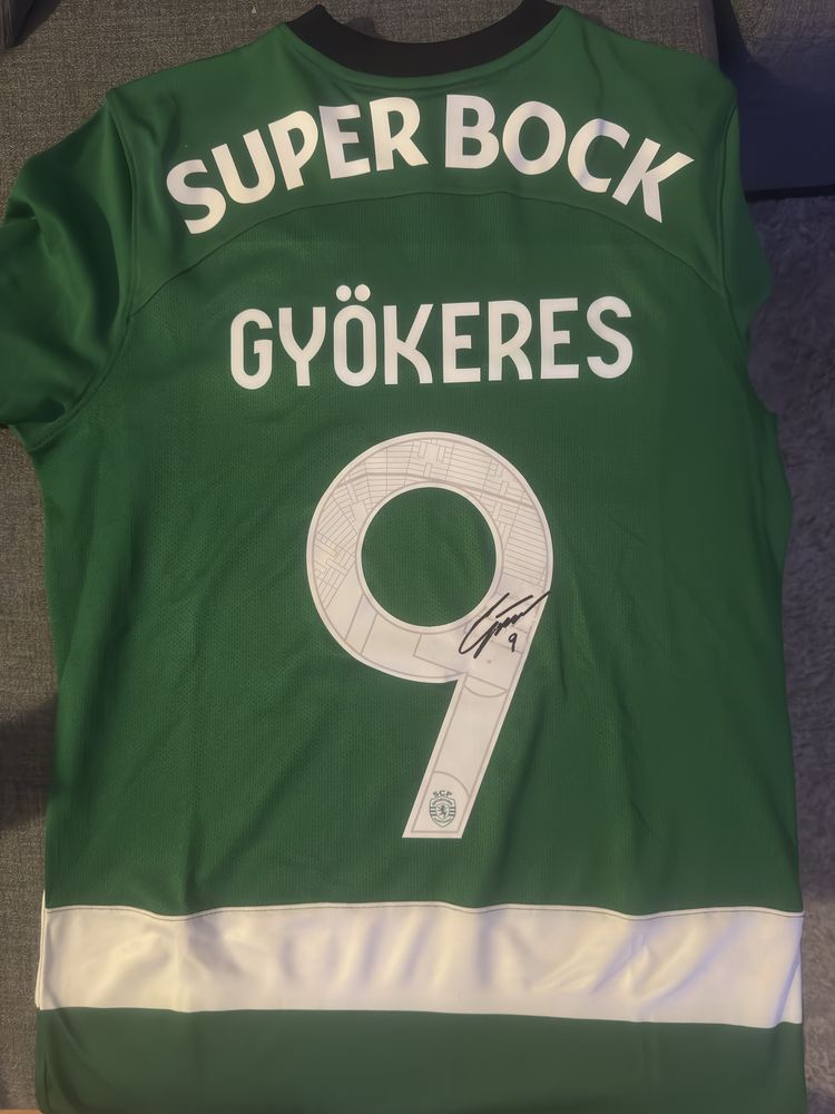 Camisola Sporting assinada por Gyokeres