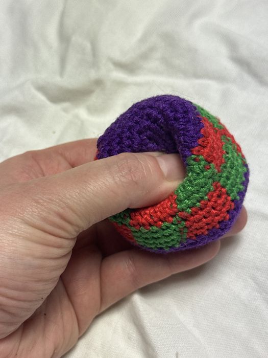 Сокс вязанный мячик для игры