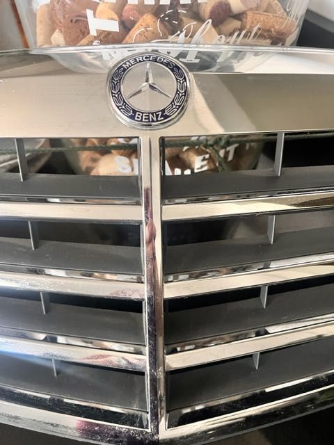 Radiator de grelha de Mercedes Classe C - NOVA