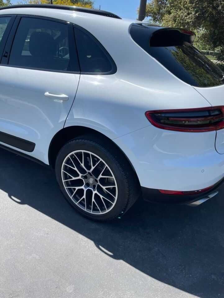 2018 Porsche Macan S