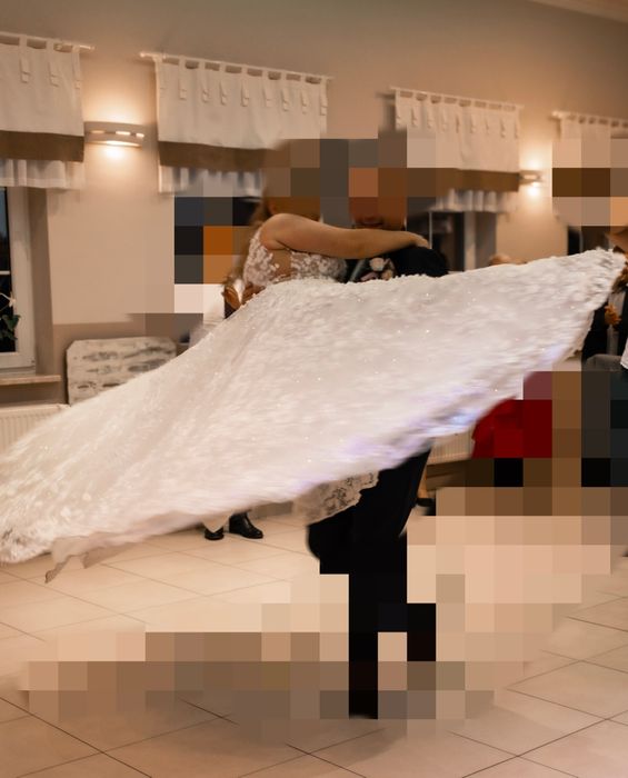 Suknia ślubna projektantki Agnieszki Światły – model Magnolia