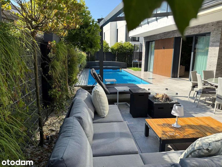 Luksusowa Willa Miejska Z Basenem