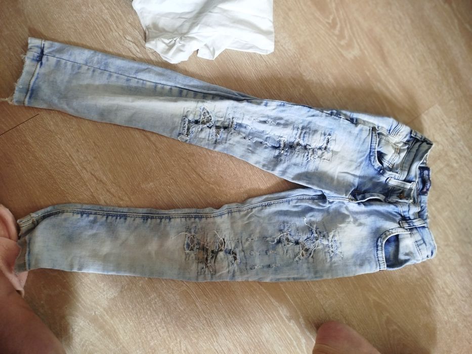 Пакет одягу на дівчинку