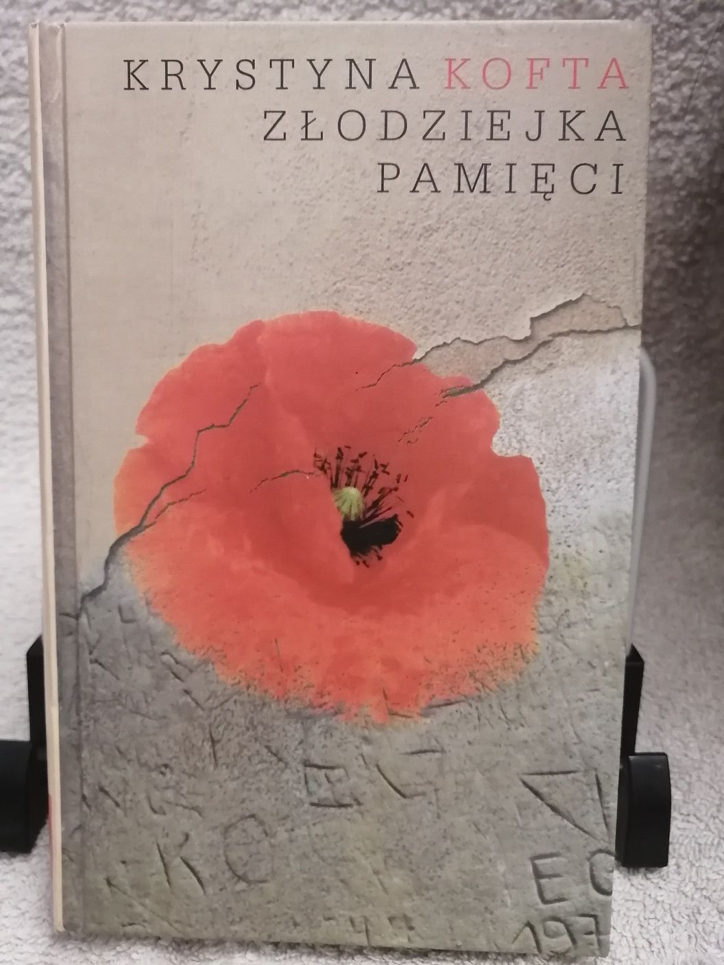 Złodziejka pamięci, Krystyna Kofta
