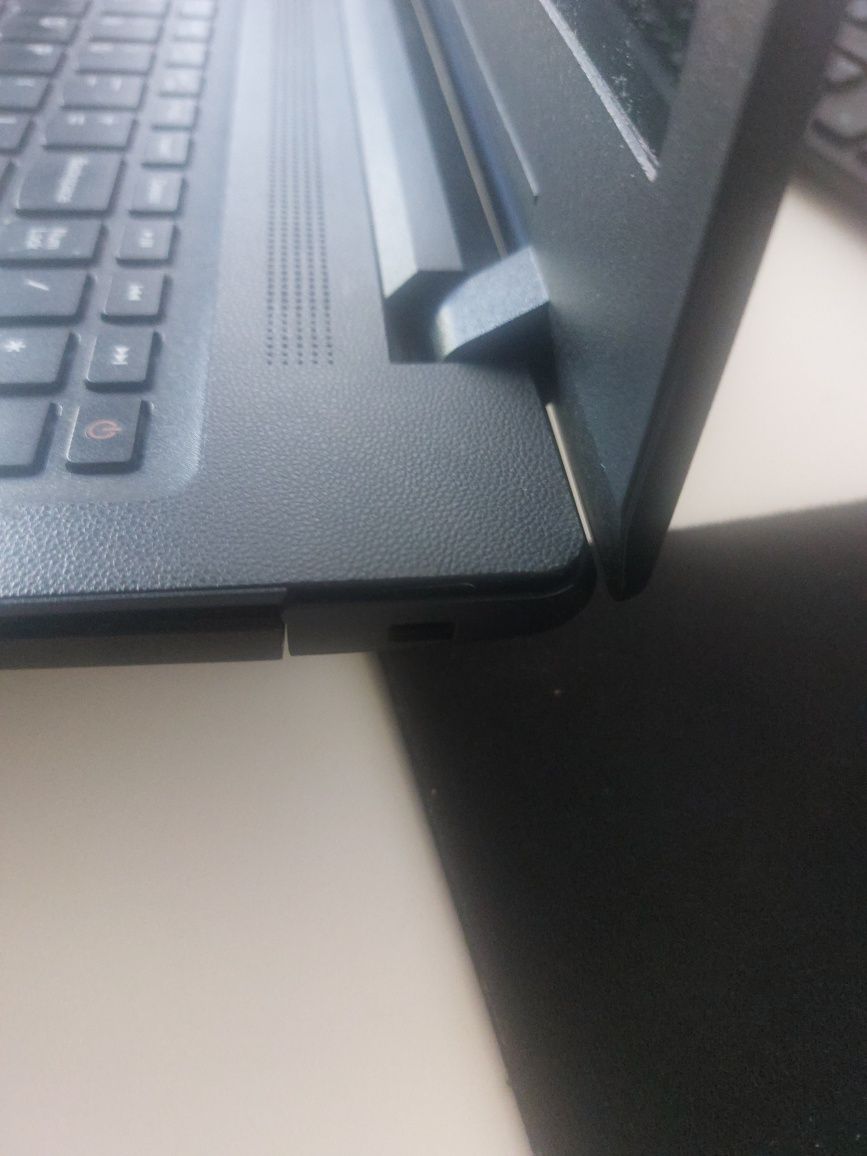 Laptop Lenovo Ideapad 110 Celeron, dysk HDD