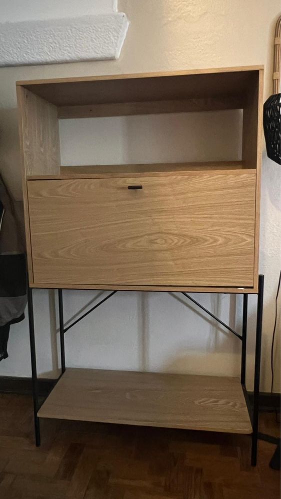 Movel de sala com escrivaninha